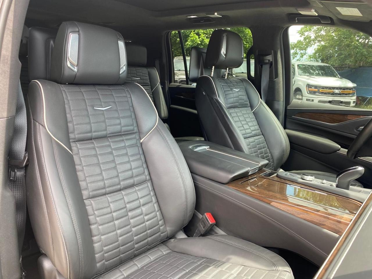 2023 Cadillac Escalade ESV 4WD Sport Platinum - Photo #8