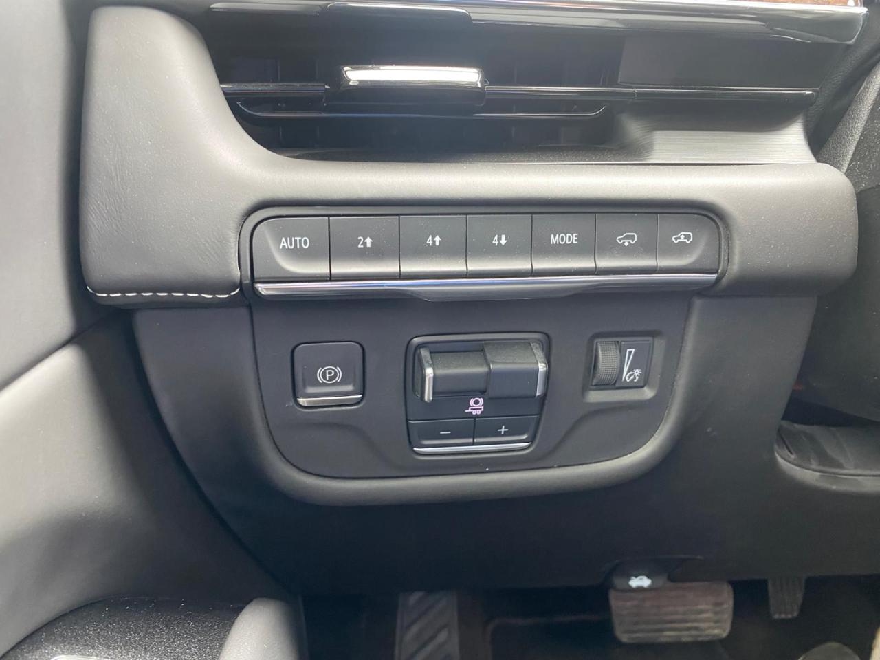 2023 Cadillac Escalade ESV 4WD Sport Platinum - Photo #21