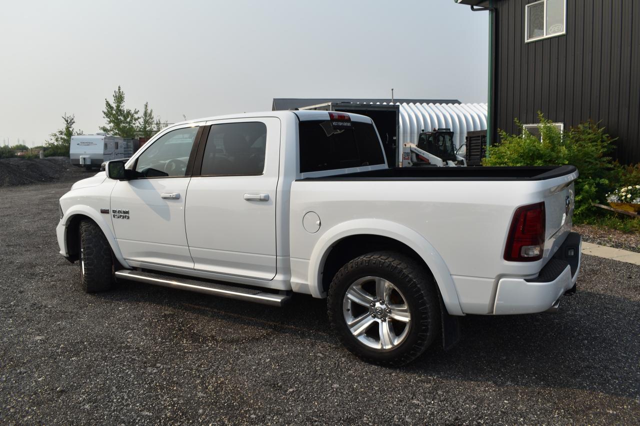 2015 RAM 1500 SPORT - Photo #4