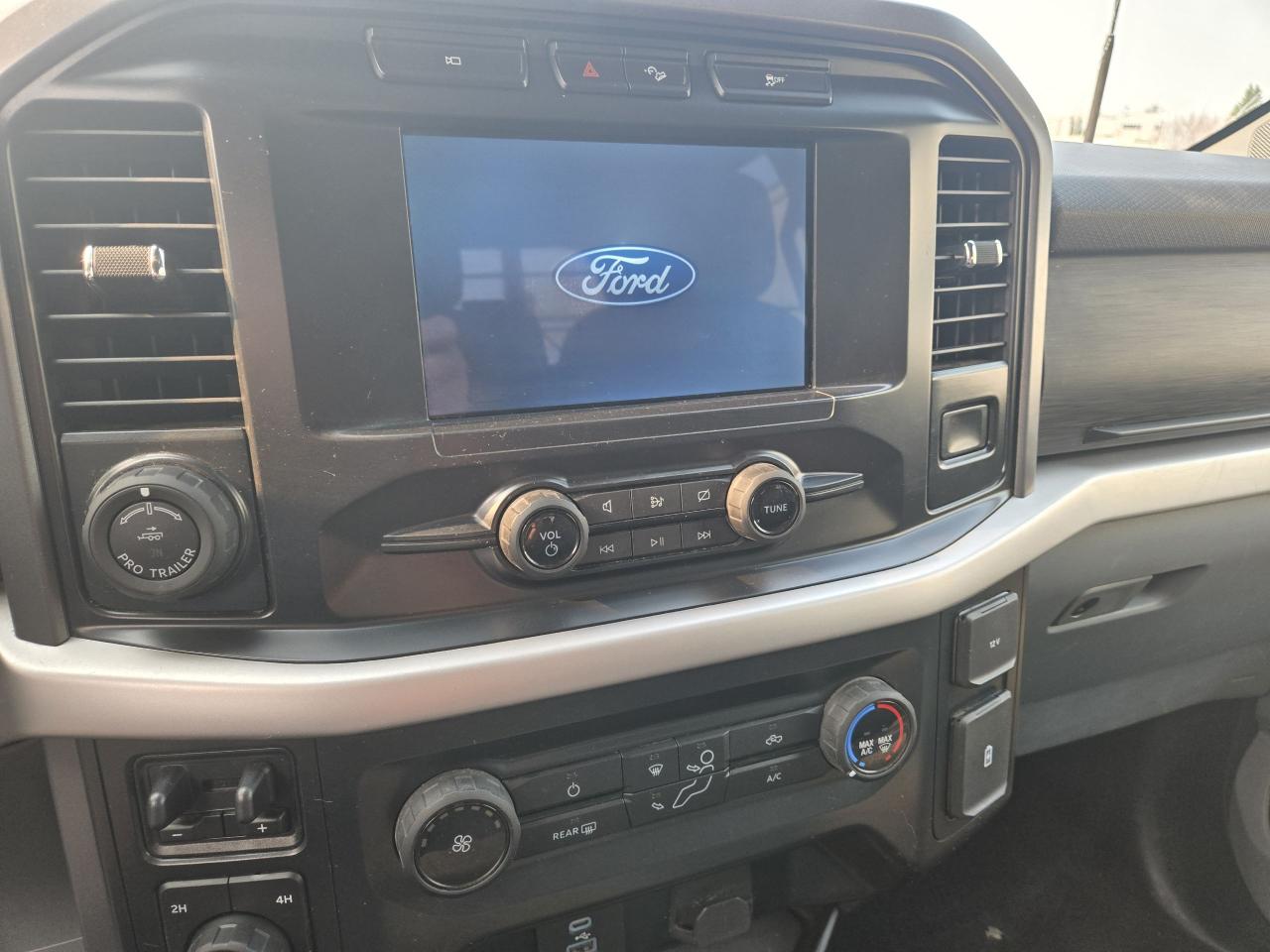 2022 Ford F-150 XLT - Photo #9