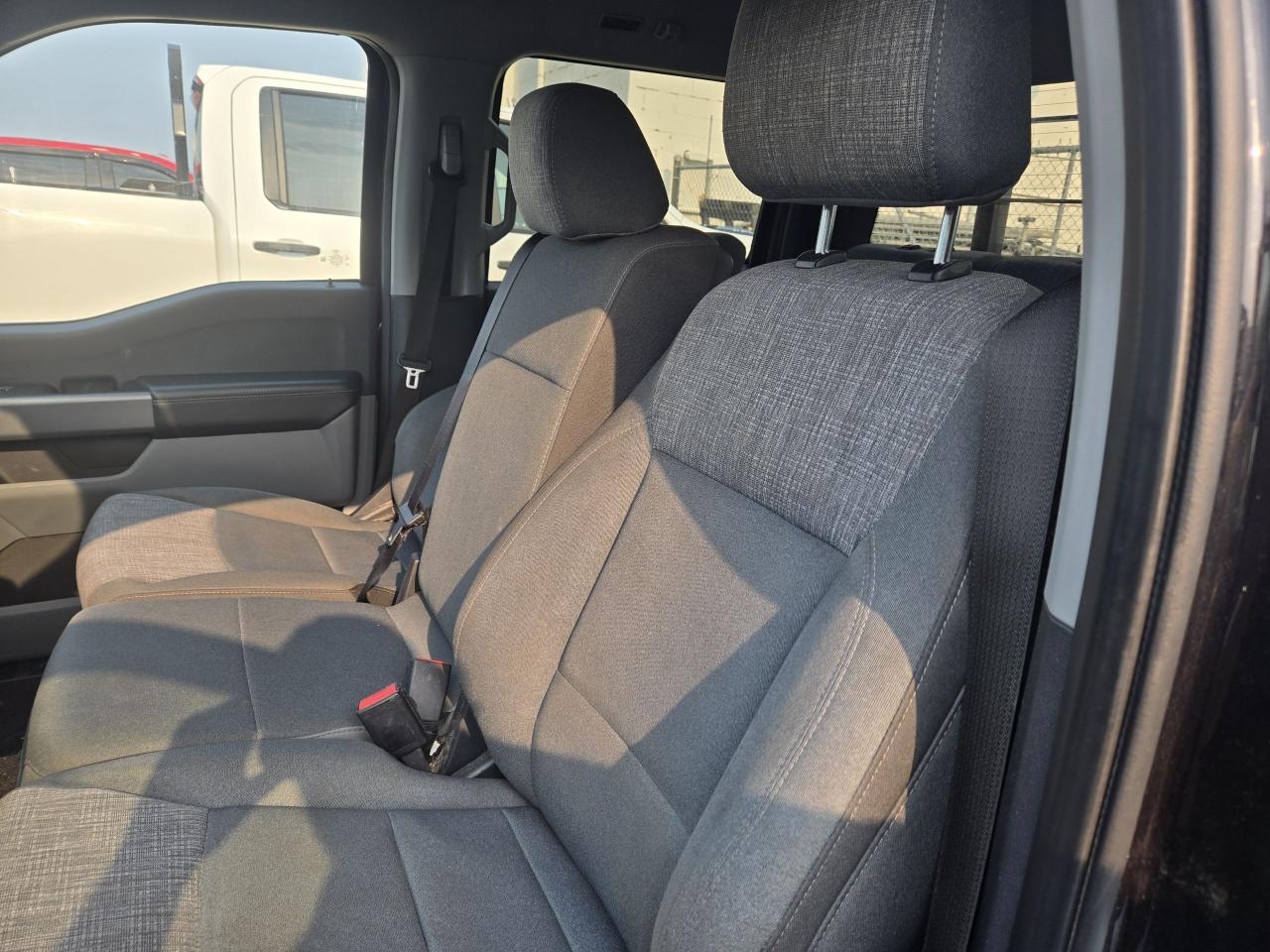 2022 Ford F-150 XLT - Photo #6