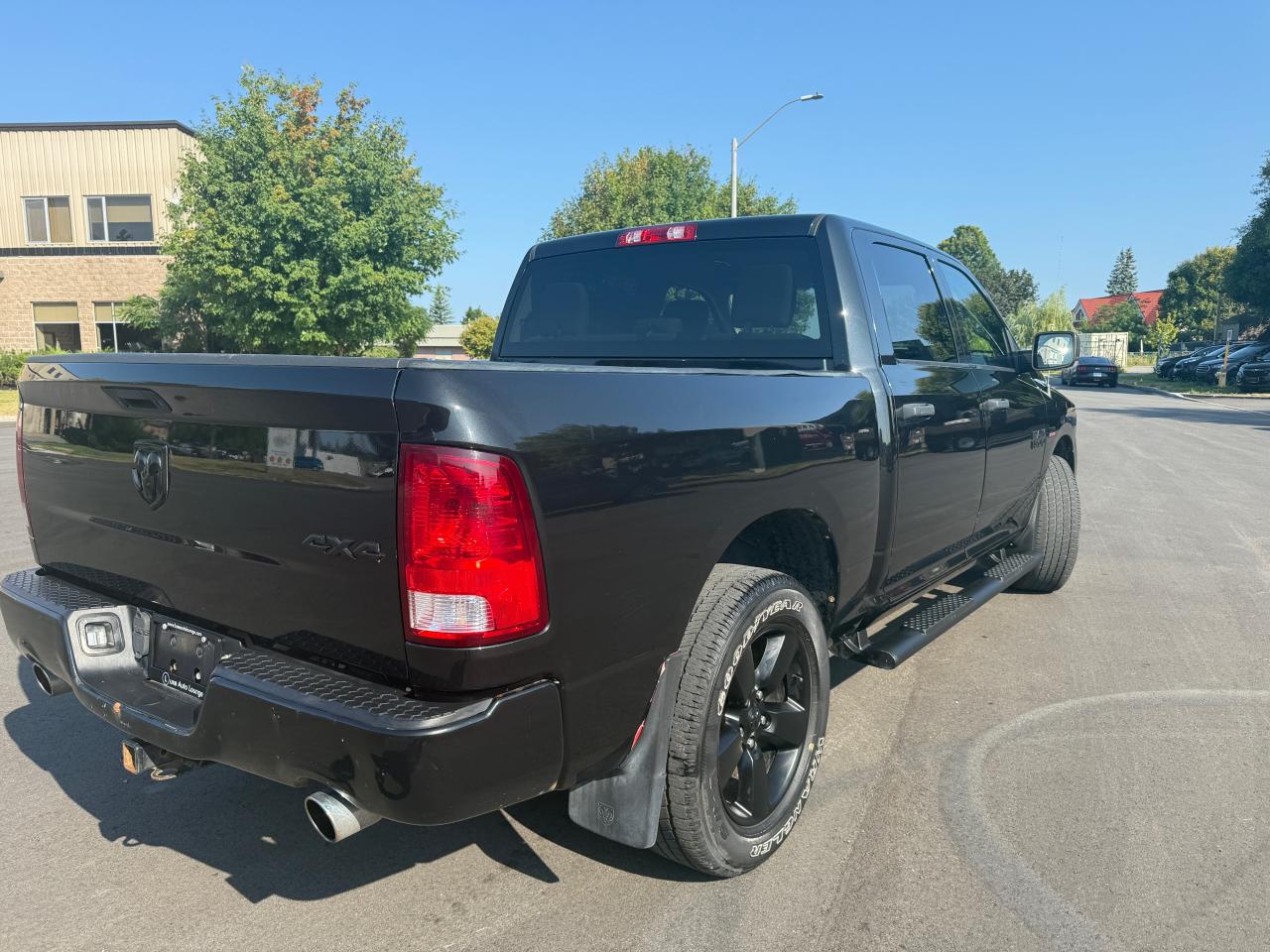 2017 RAM 1500 Express - BLUETOOTH, MIDNIGHT PKG, A/C, LOADED!! Photo4