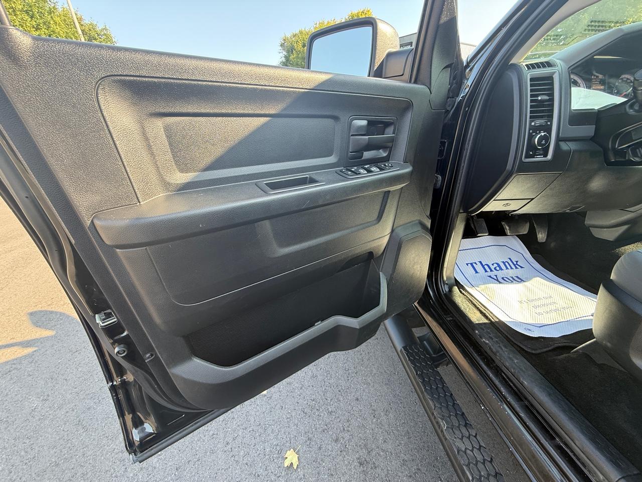 2017 RAM 1500 Express - BLUETOOTH, MIDNIGHT PKG, A/C, LOADED!! - Photo #17