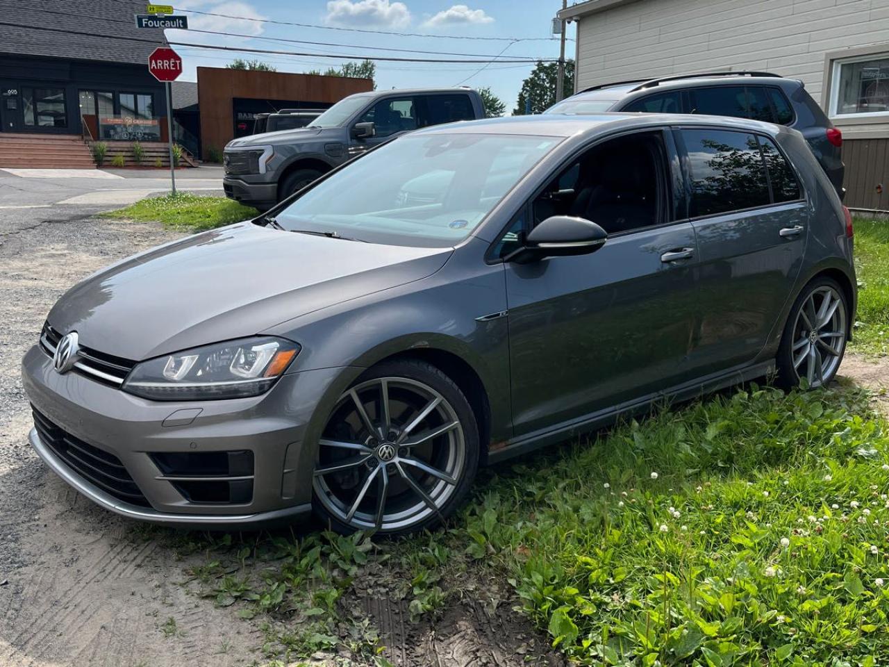 Used 2017 Volkswagen Golf R  for sale in Orleans, ON