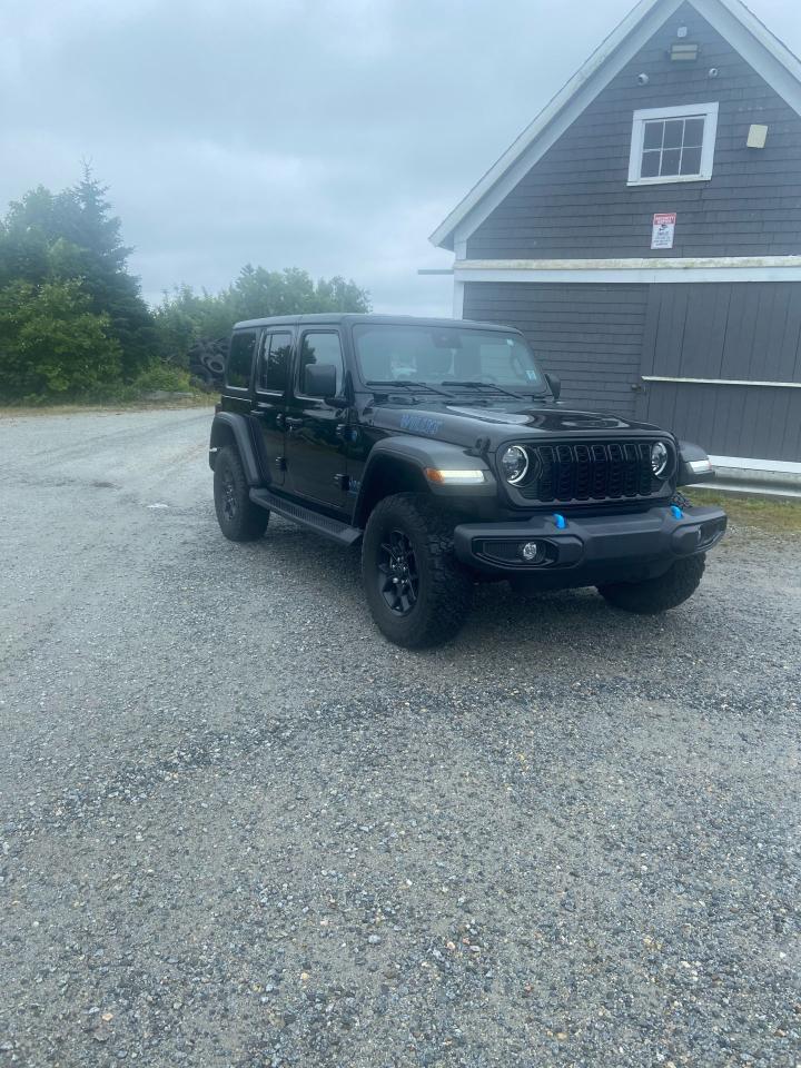 2024 Jeep Wrangler Willys Photo18