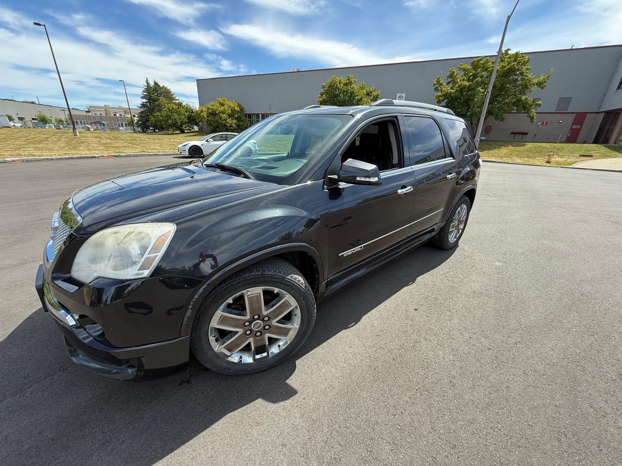2012 GMC Acadia Denali | CAPTAIN'S CHAIRS! | LOADED!! Photo2