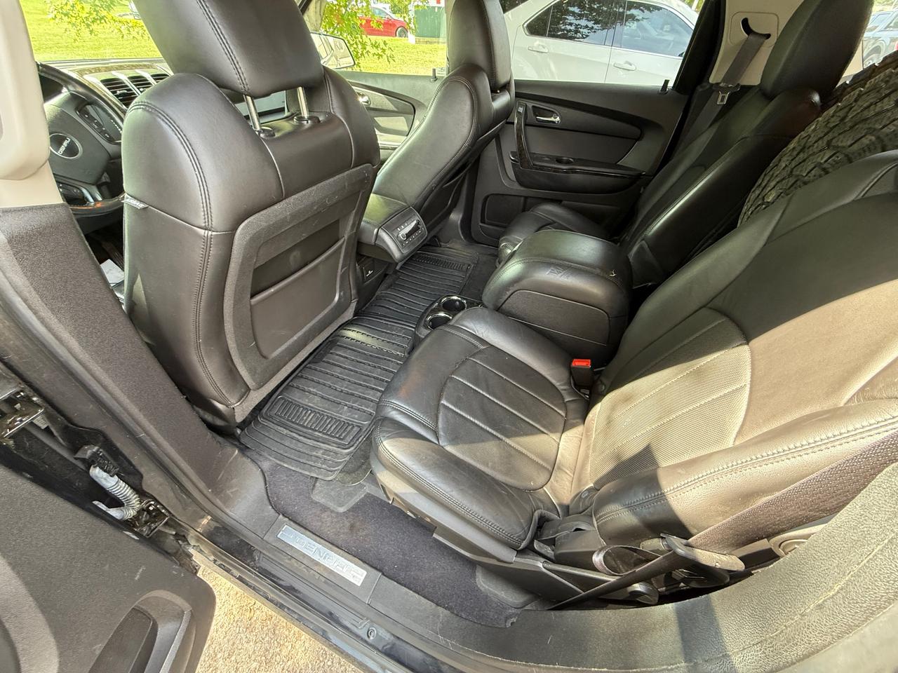 2012 GMC Acadia Denali | CAPTAIN'S CHAIRS! | LOADED!! - Photo #14