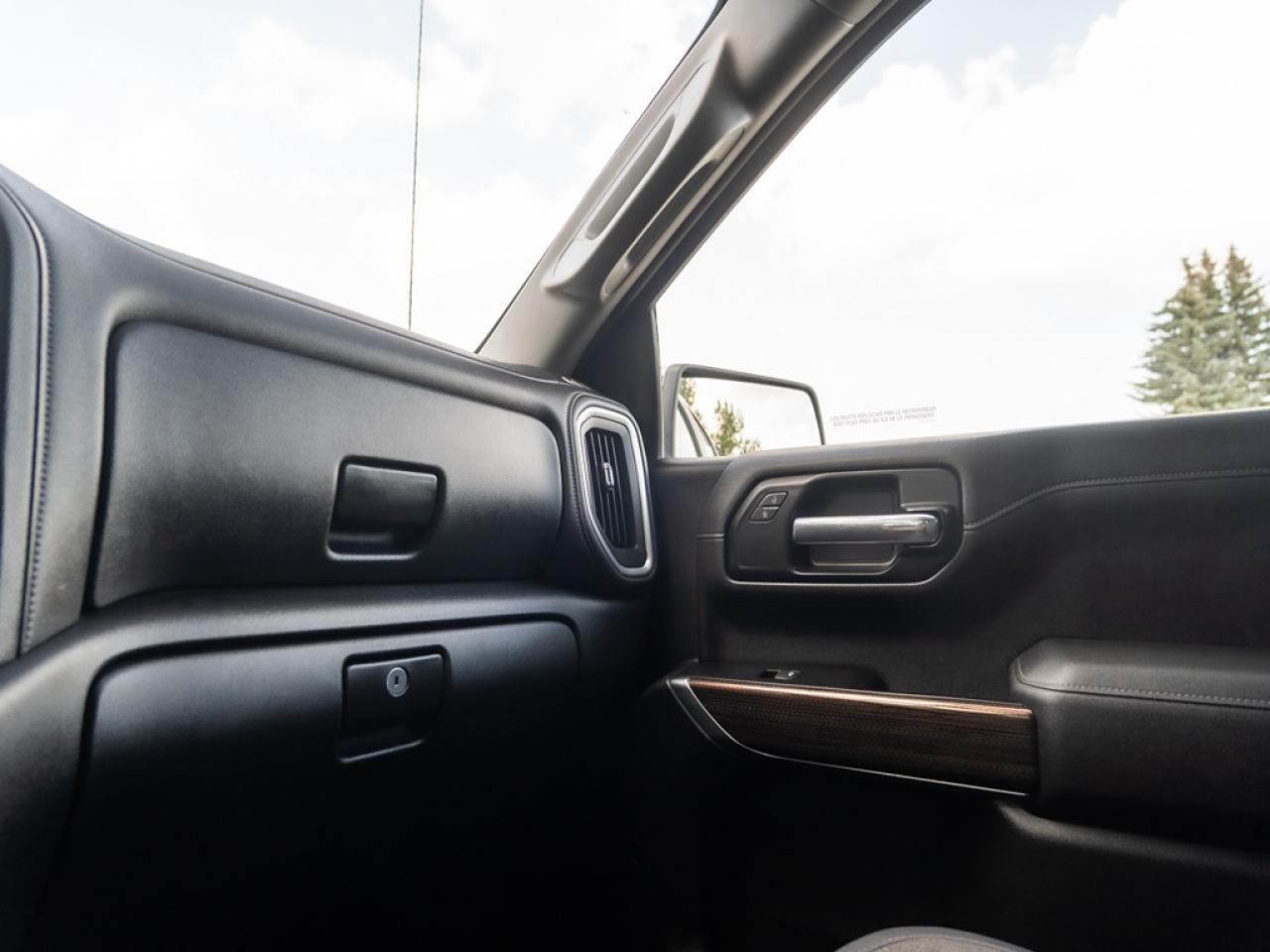 2019 Chevrolet Silverado 1500 LT CREW CAB 4X4 Photo34