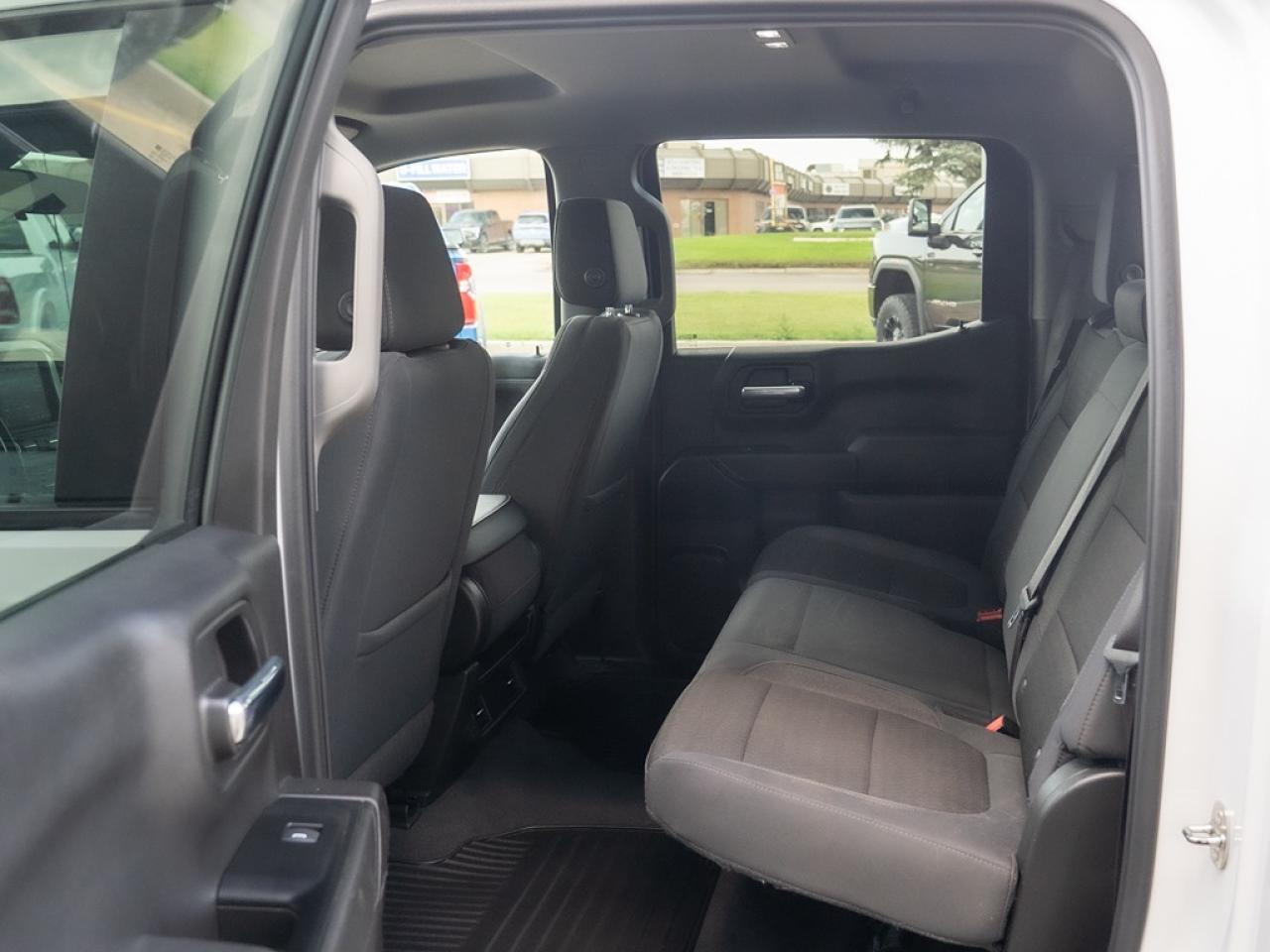 2019 Chevrolet Silverado 1500 LT CREW CAB 4X4 Photo38