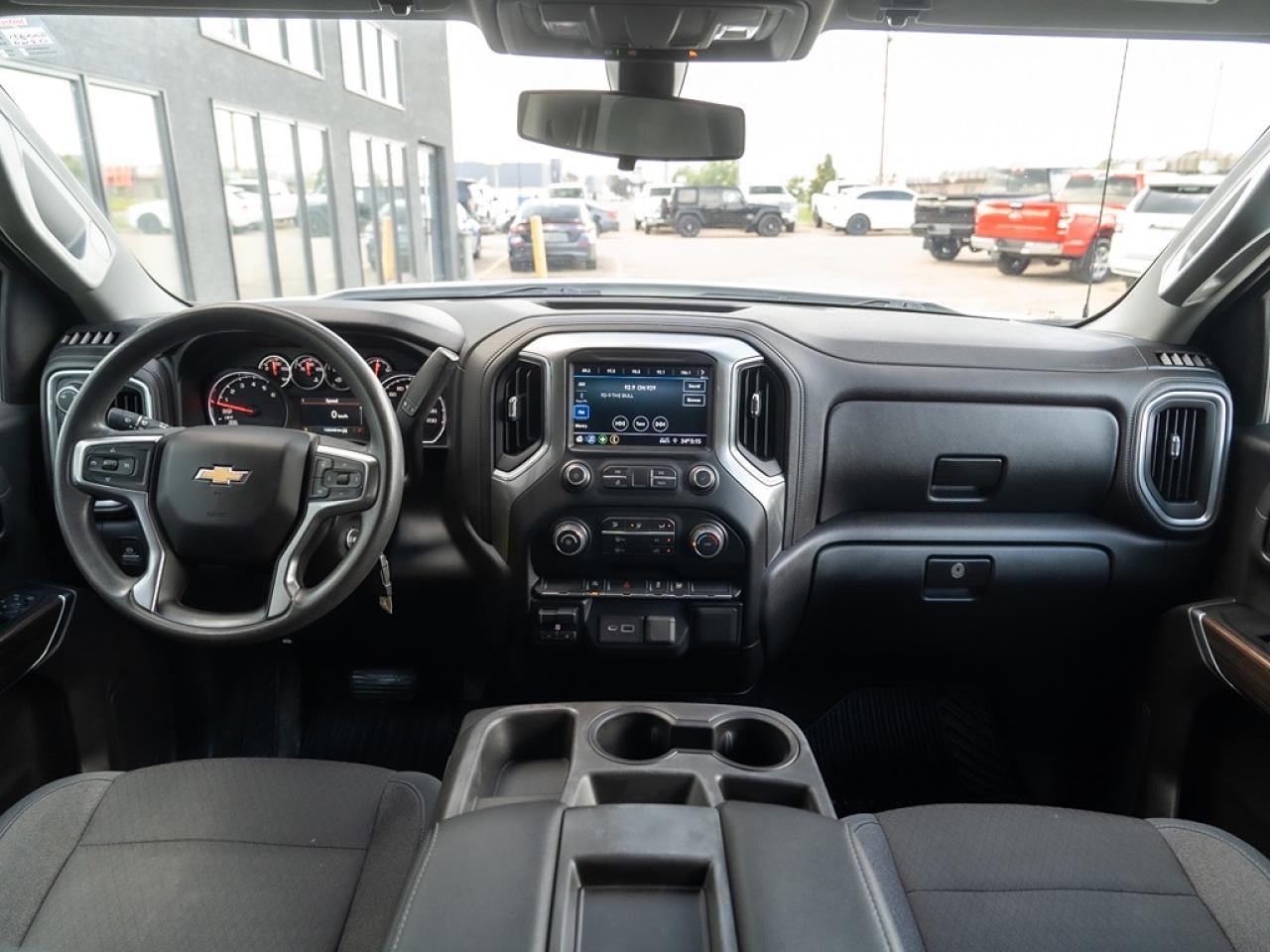 2019 Chevrolet Silverado 1500 LT CREW CAB 4X4 Photo28