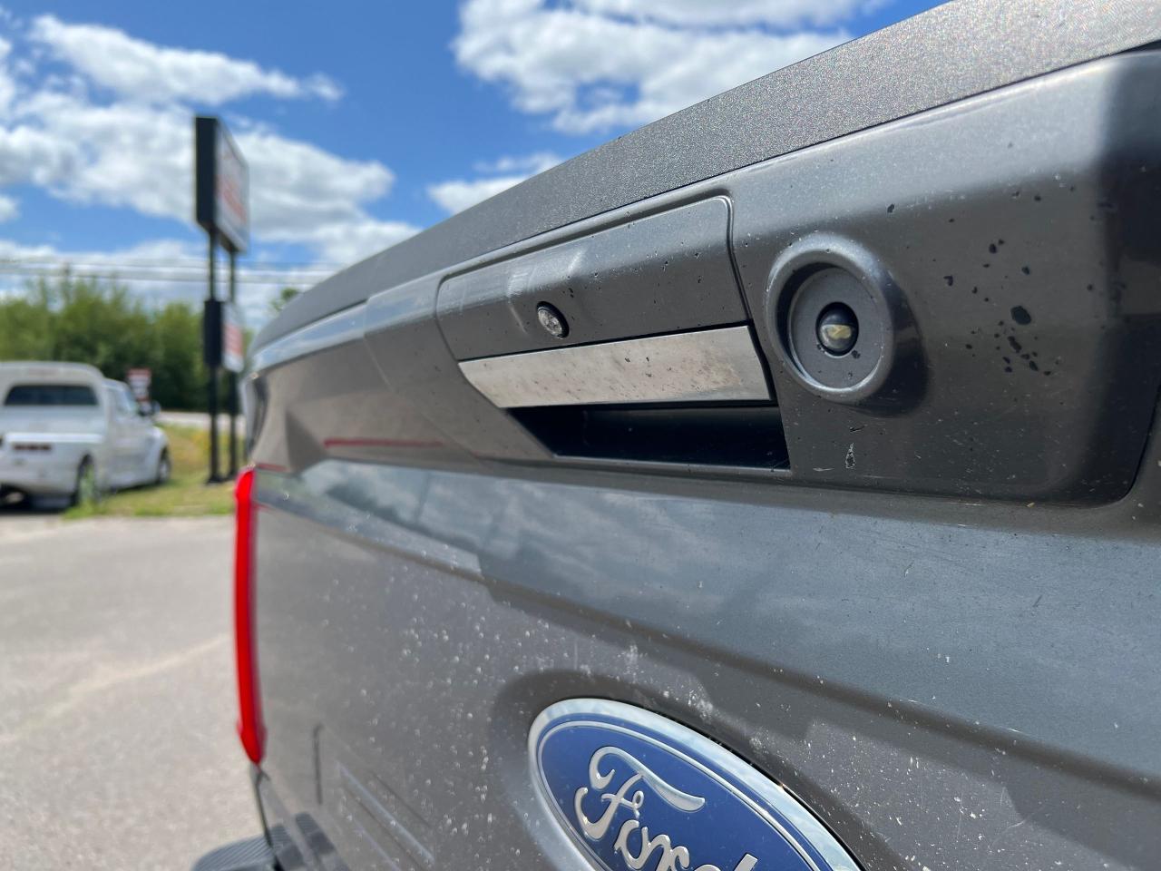 2022 Ford F-150 Lariat - Photo #5