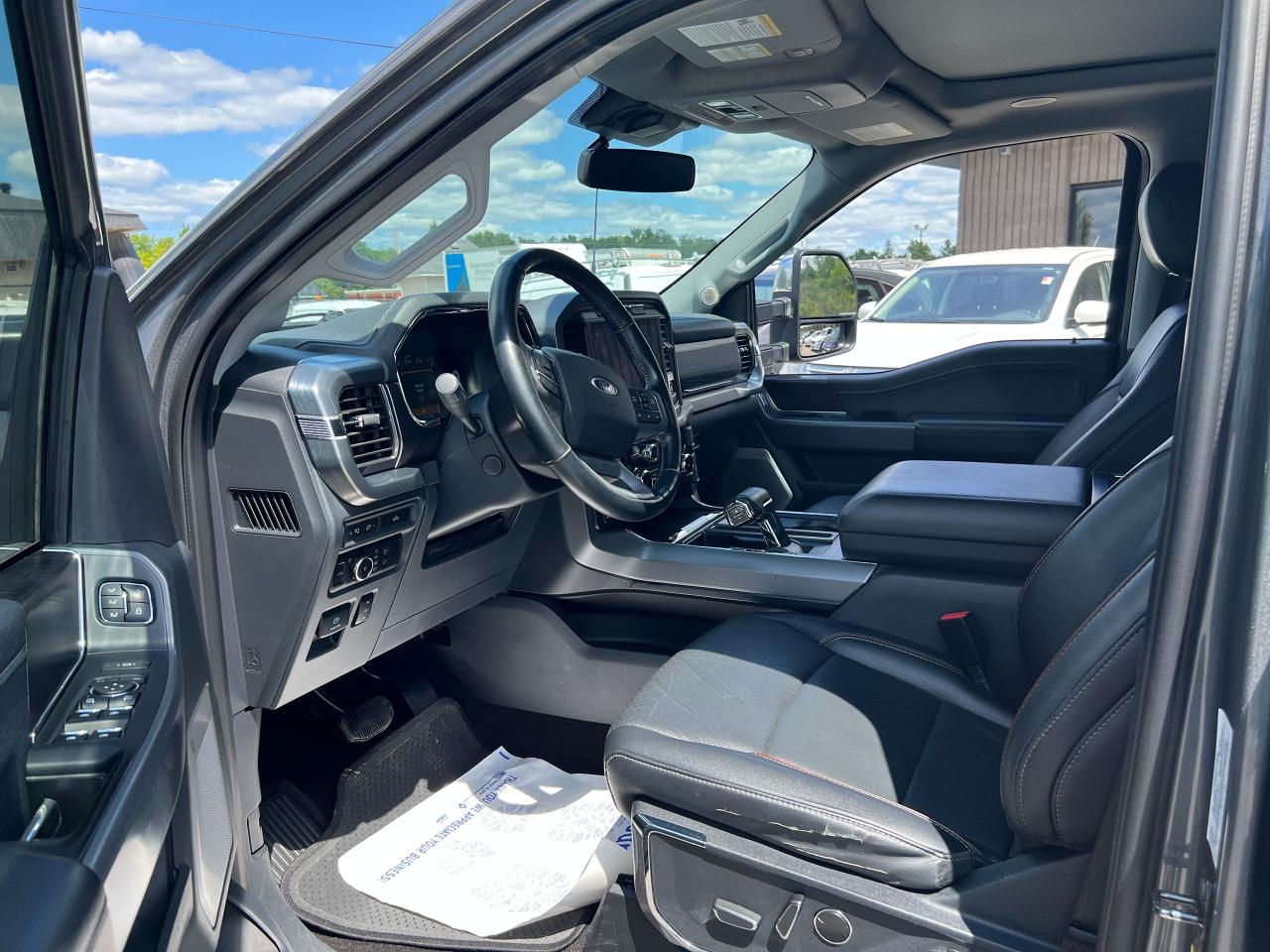 2022 Ford F-150 Lariat - Photo #7