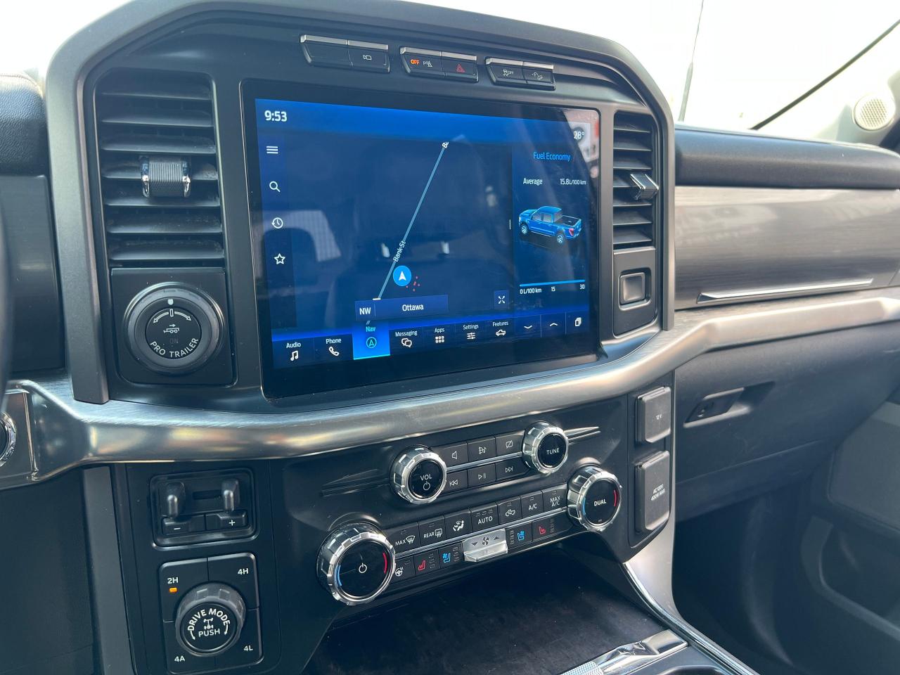 2022 Ford F-150 Lariat - Photo #9