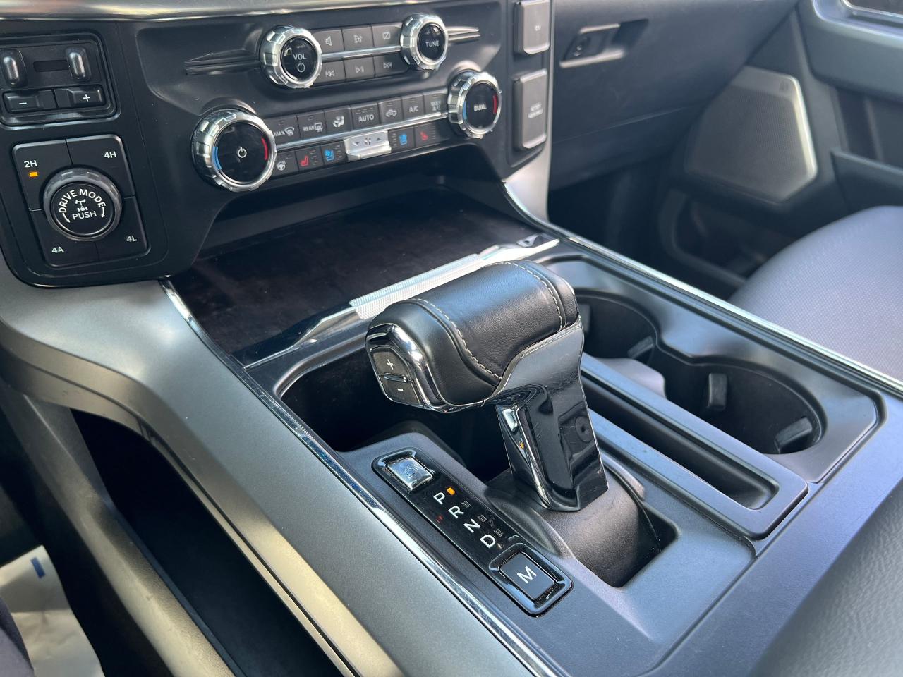 2022 Ford F-150 Lariat - Photo #11