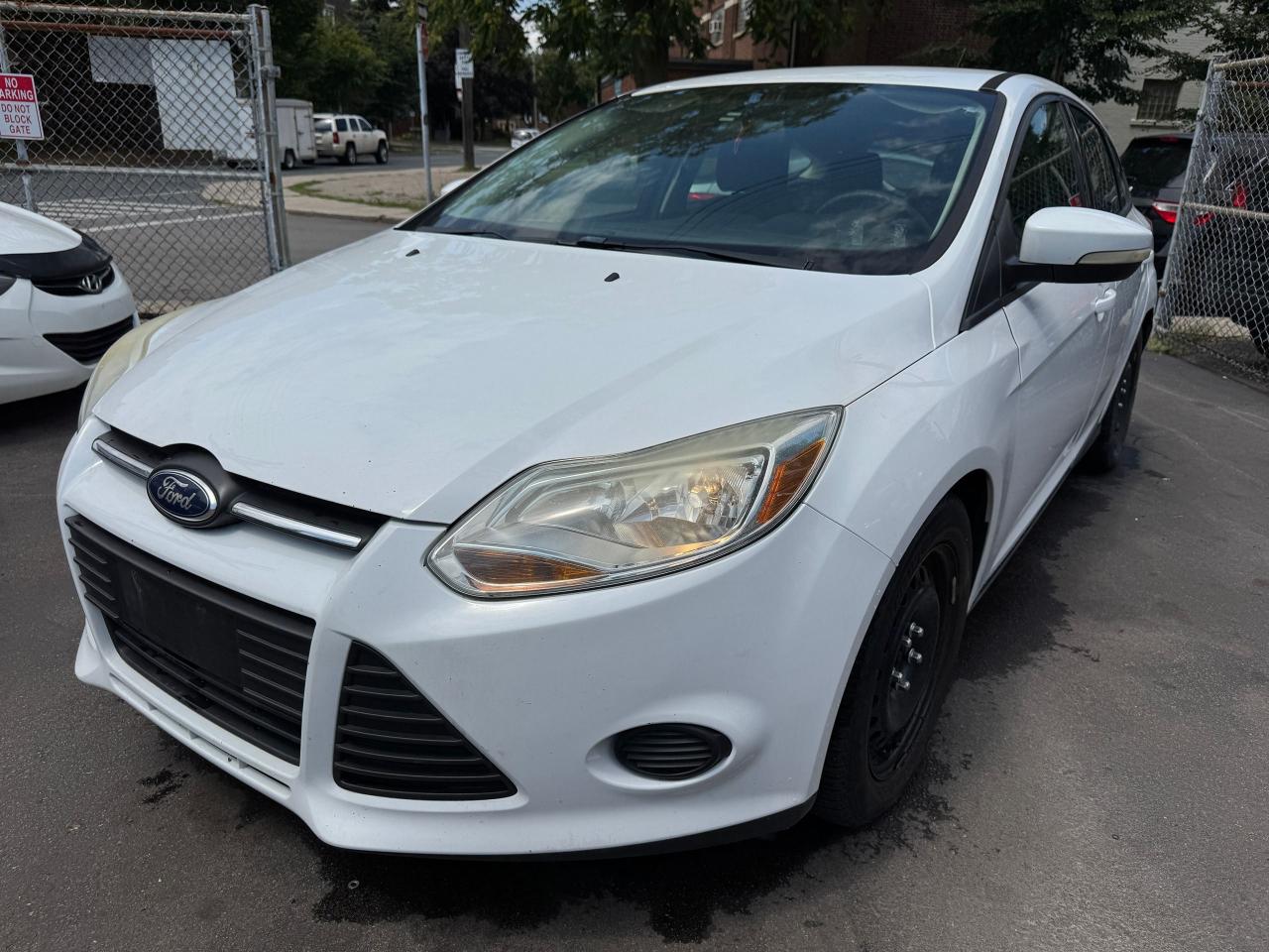 Used 2014 Ford Focus SE Hatchback | CERTFIED | NO ACCIDENTS for sale in Hamilton, ON