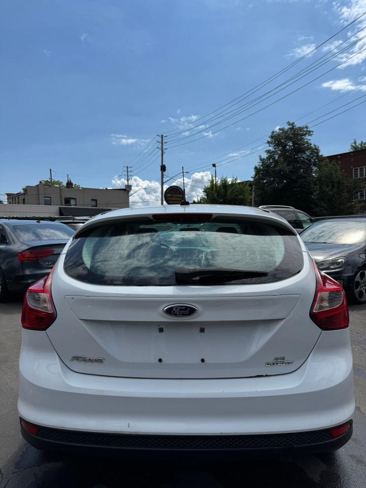 2014 Ford Focus SE Hatchback | CERTFIED | NO ACCIDENTS - Photo #5