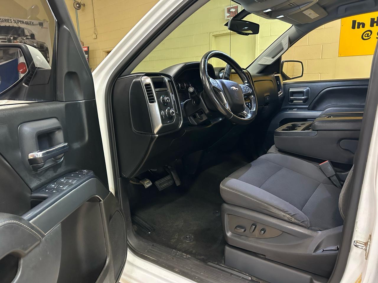2018 Chevrolet Silverado 1500 LT - Photo #8