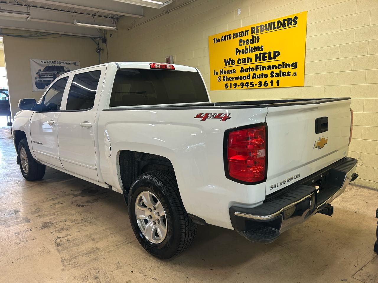2018 Chevrolet Silverado 1500 LT - Photo #5