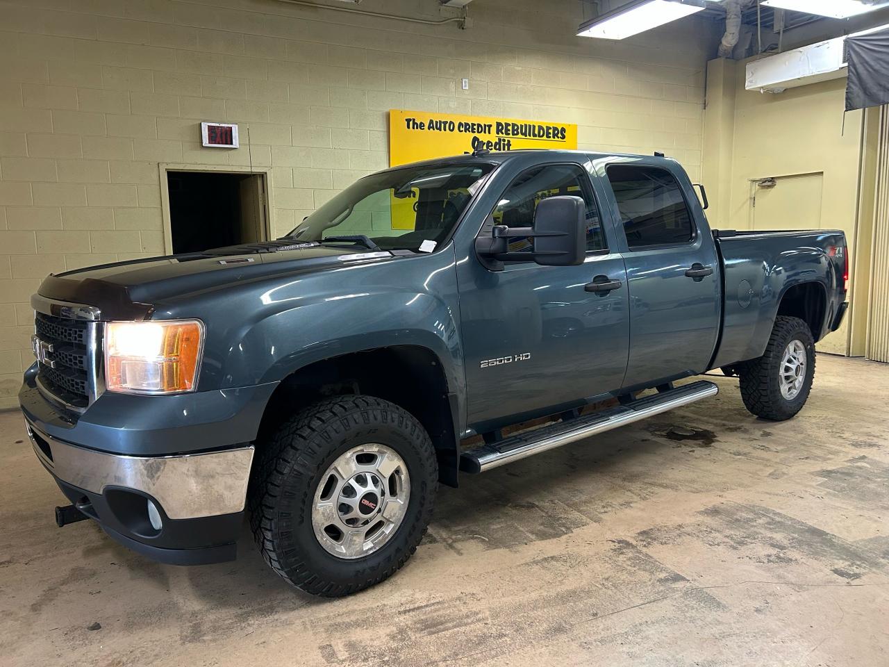 2011 GMC Sierra 2500 SLE - Photo #3