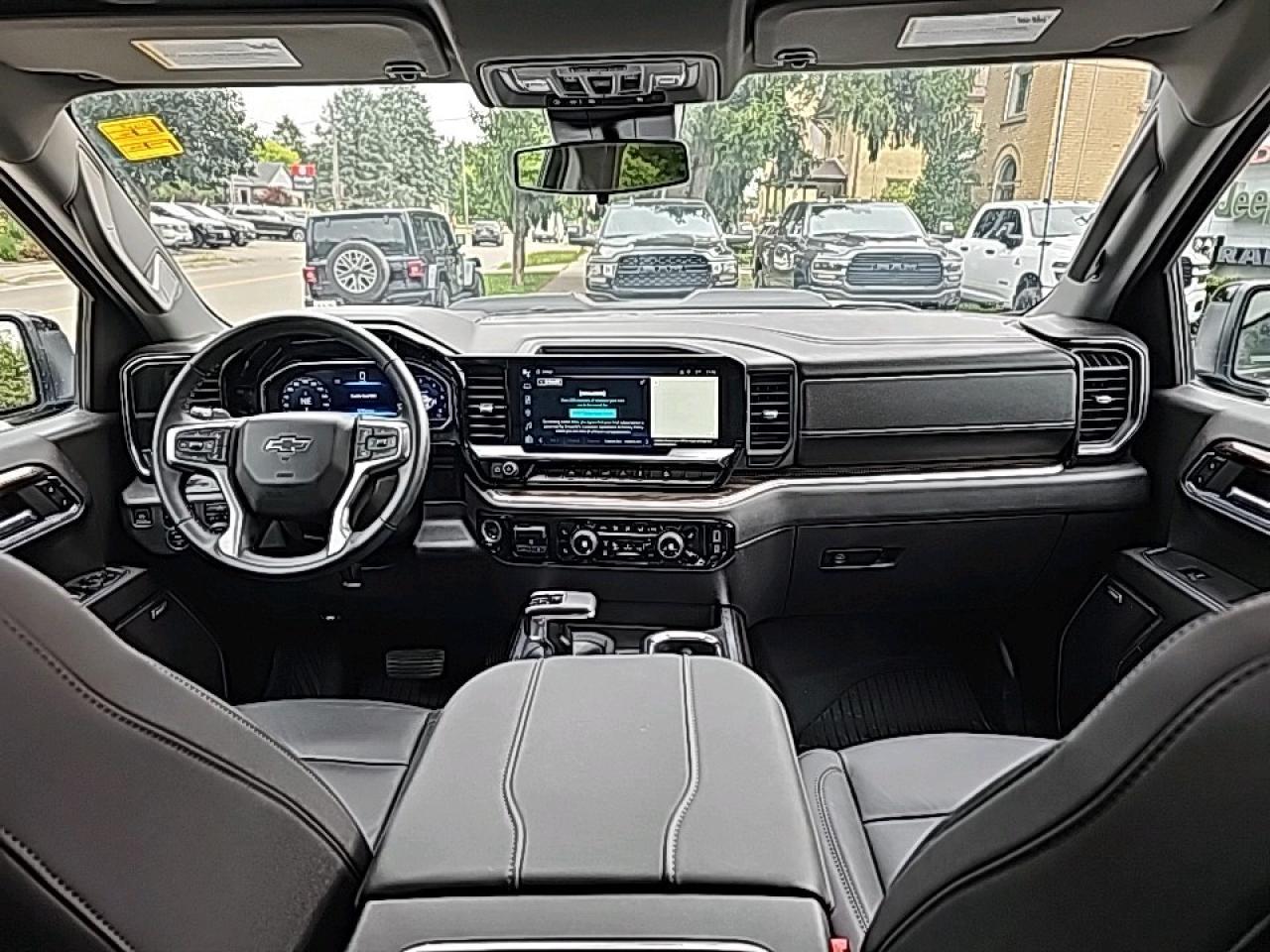 2024 Chevrolet Silverado 1500 LT Trail Boss LEATHER, POWER SUNROOF Photo