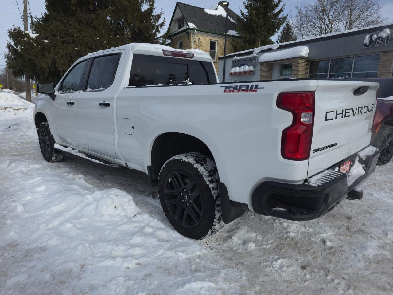 2024 Chevrolet Silverado 1500 LT Trail Boss LEATHER, POWER SUNROOF Photo