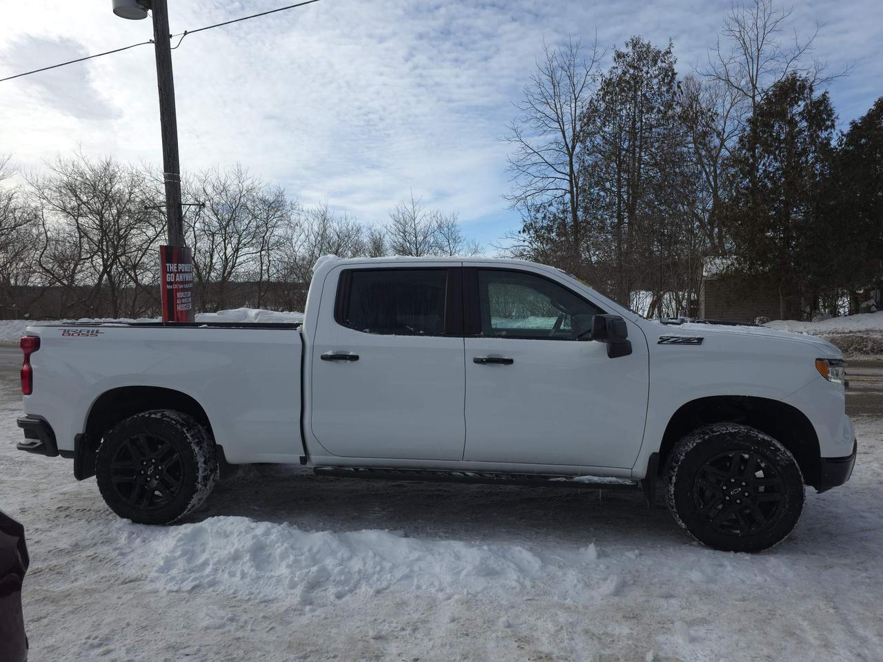 2024 Chevrolet Silverado 1500 LT Trail Boss LEATHER, POWER SUNROOF Photo