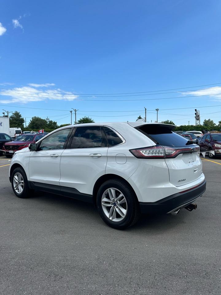 2018 Ford Edge SEL Photo