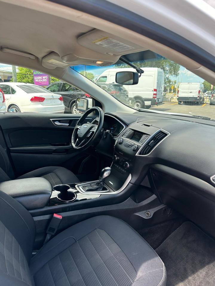 2018 Ford Edge SEL - Photo #11