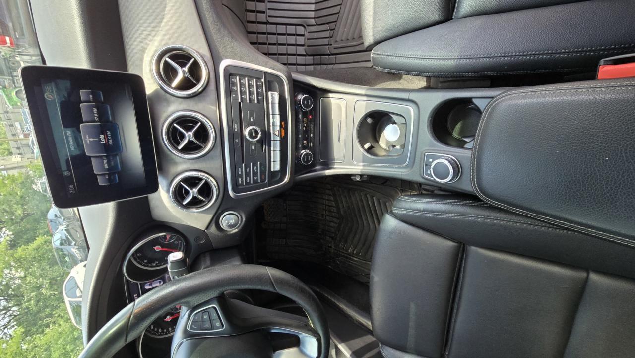 2018 Mercedes-Benz CLA-Class CLA250 - Photo #16