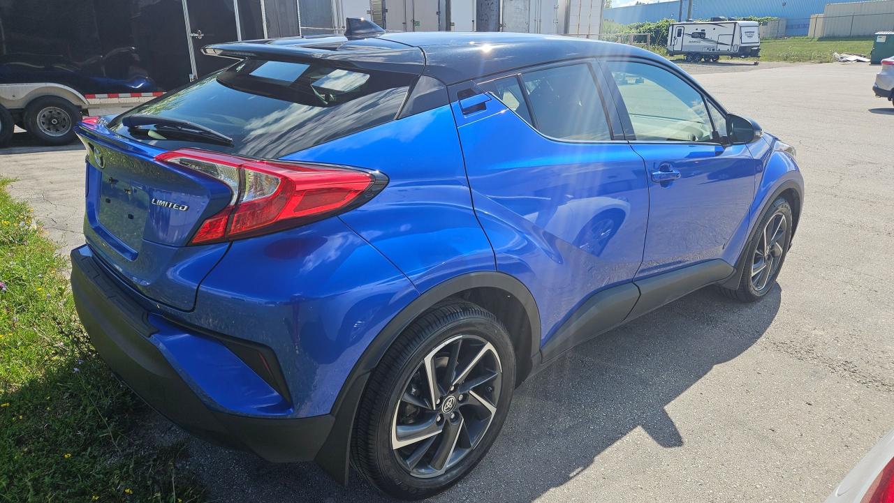 2022 Toyota C-HR Limited - Photo #4