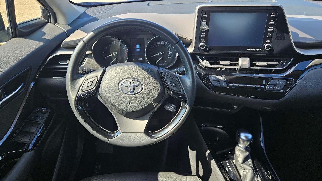 2022 Toyota C-HR Limited - Photo #8