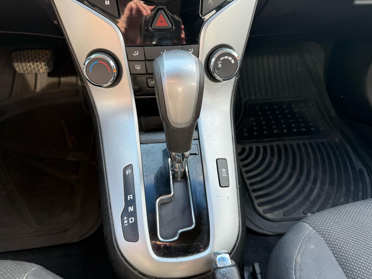 2012 Chevrolet Cruze LT Turbo w/1SA Photo