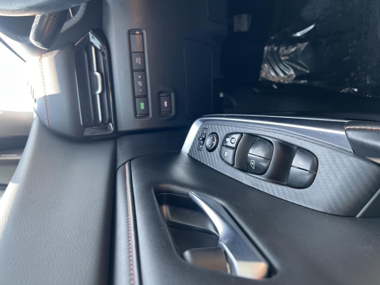 2020 Nissan Sentra SR - Photo #18