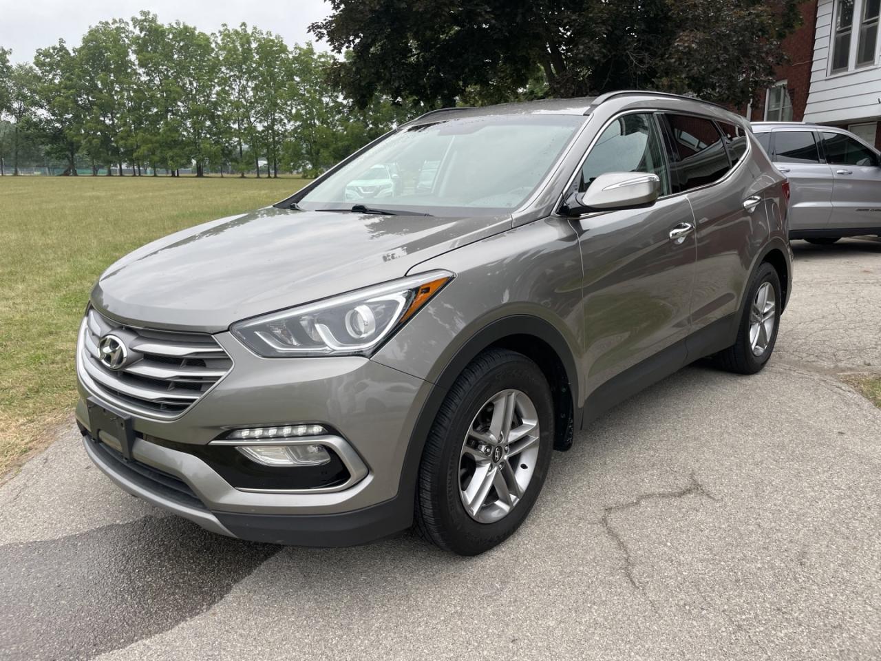 Used 2017 Hyundai Santa Fe Sport 2.4 FWD for sale in Burlington, ON