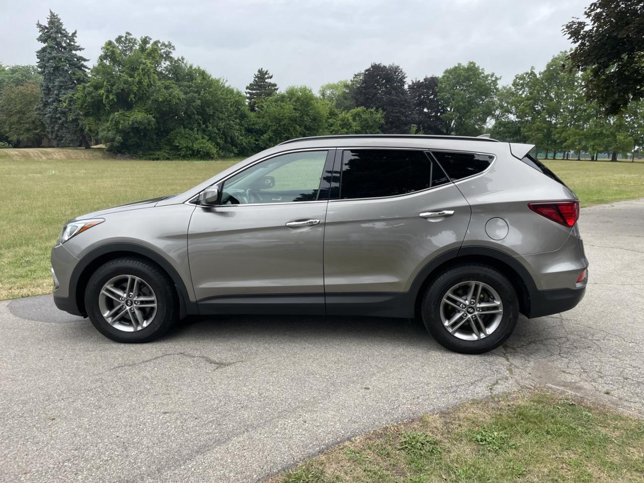 2017 Hyundai Santa Fe Sport 2.4 FWD - Photo #3