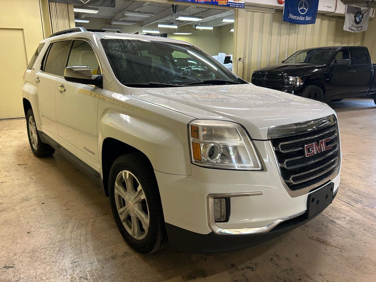 2017 GMC Terrain SLE - Photo #6