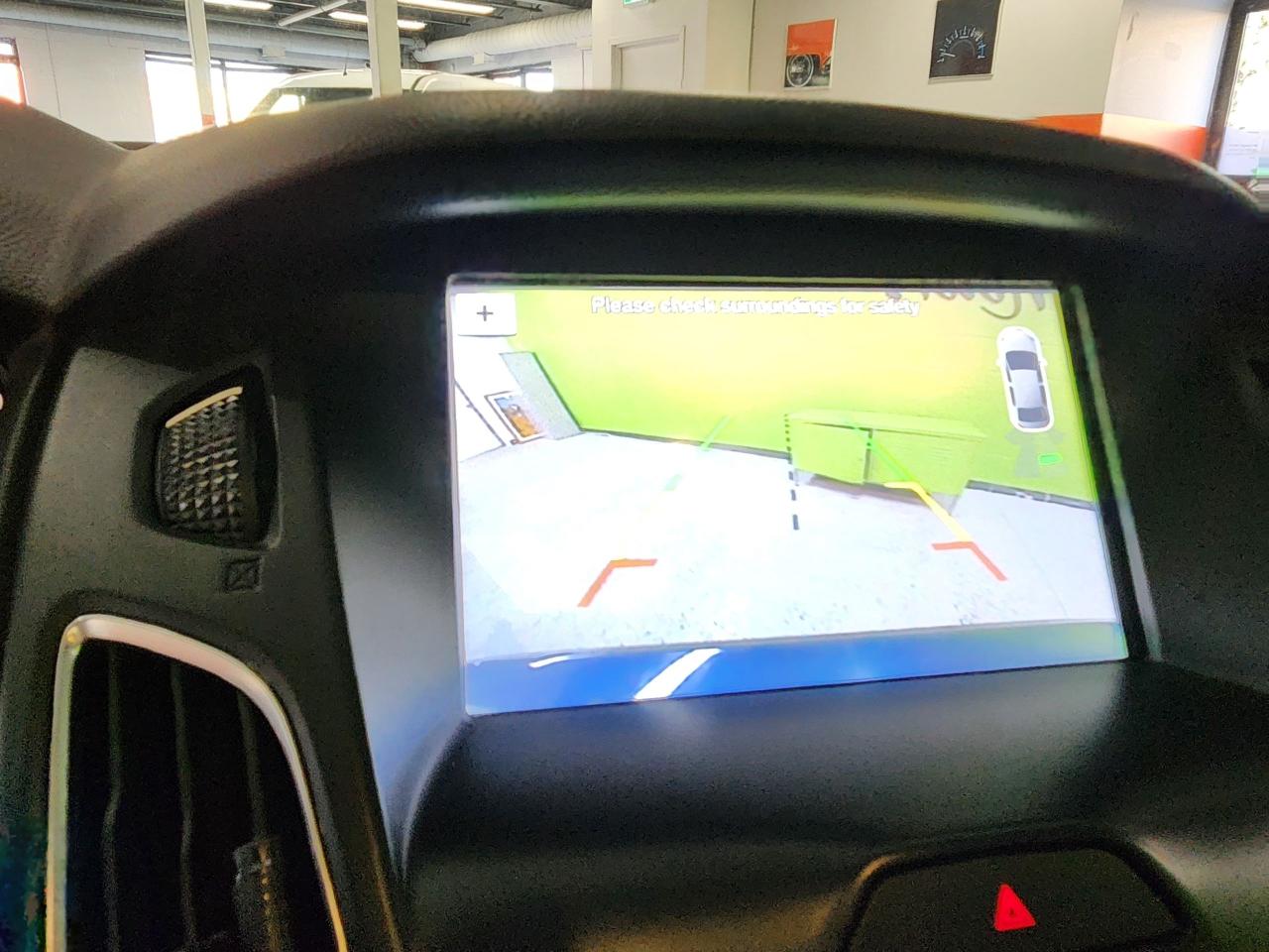 2017 Ford Focus SEL SUNROOF REAR CAM A/C - Photo #19