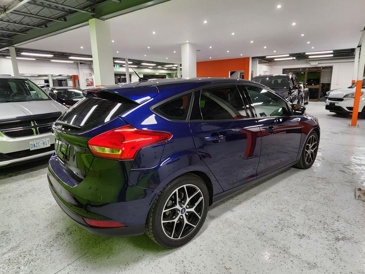 2017 Ford Focus SEL Sunroof Auto New Brakes, Clean - Photo #8