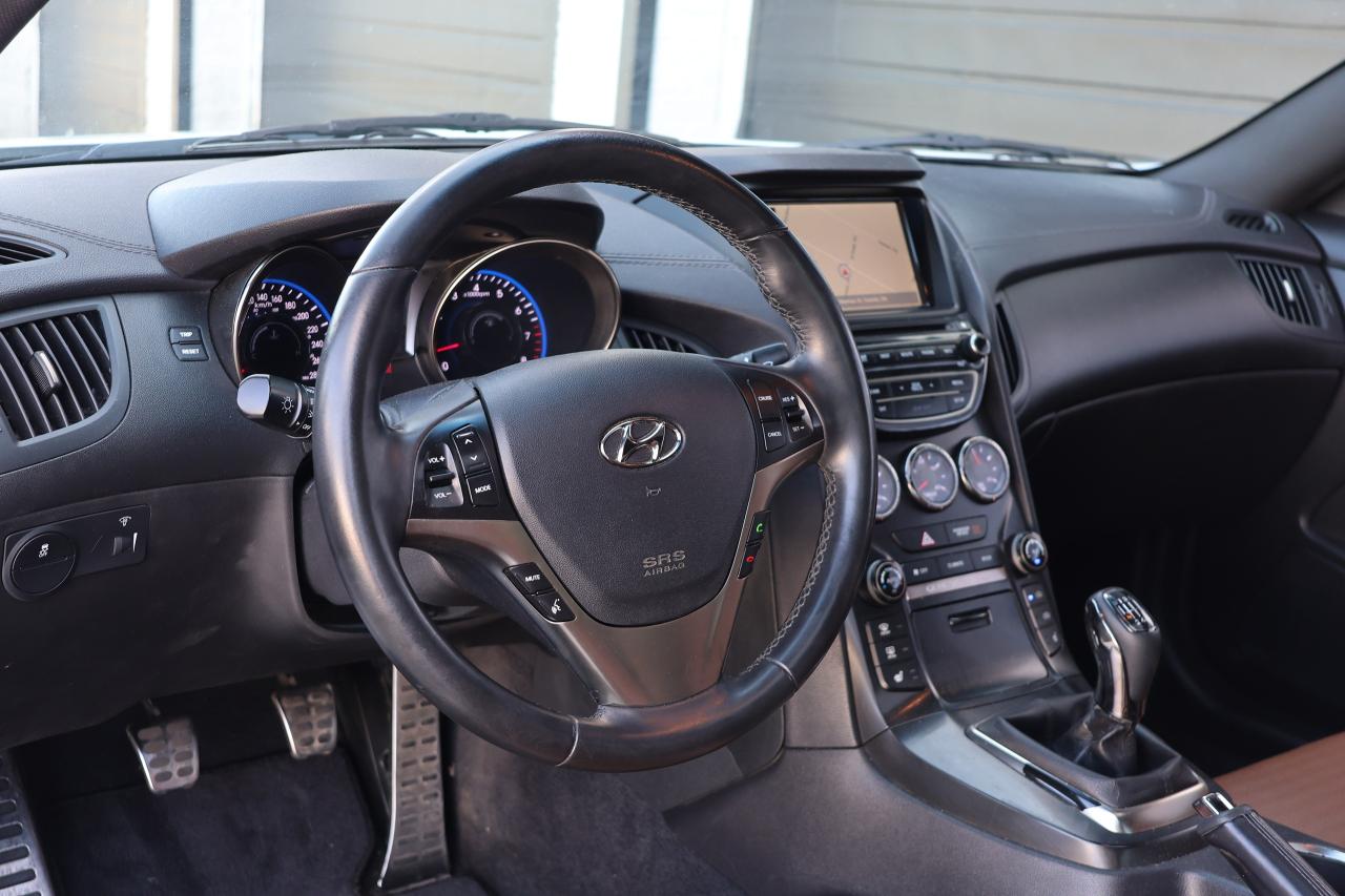 2015 Hyundai Genesis Coupe 3.8L GT - MANUAL|SUNROOF|NAVI|CAMERA|LEATHER - Photo #15