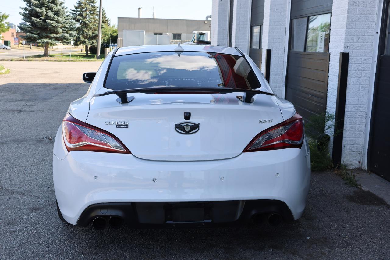2015 Hyundai Genesis Coupe 3.8L GT - MANUAL|SUNROOF|NAVI|CAMERA|LEATHER - Photo #5