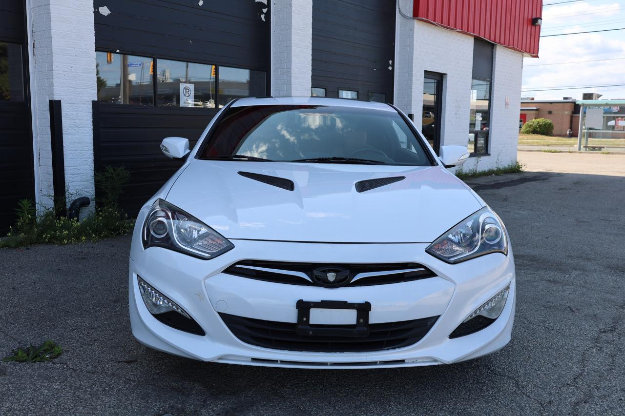 2015 Hyundai Genesis Coupe 3.8L GT - MANUAL|SUNROOF|NAVI|CAMERA|LEATHER - Photo #2