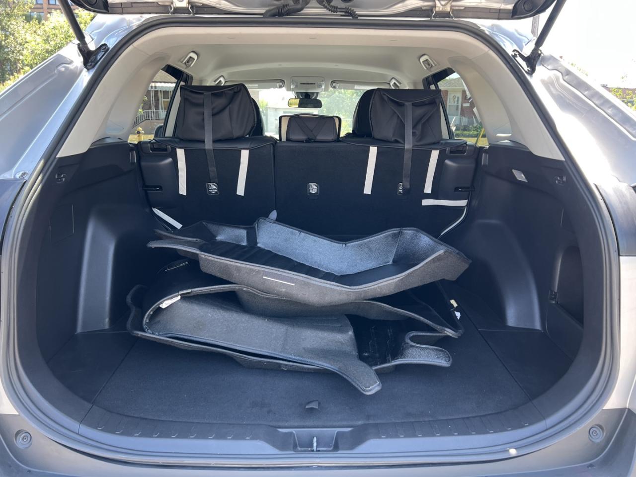 2020 Toyota RAV4 LE AWD - Photo #12