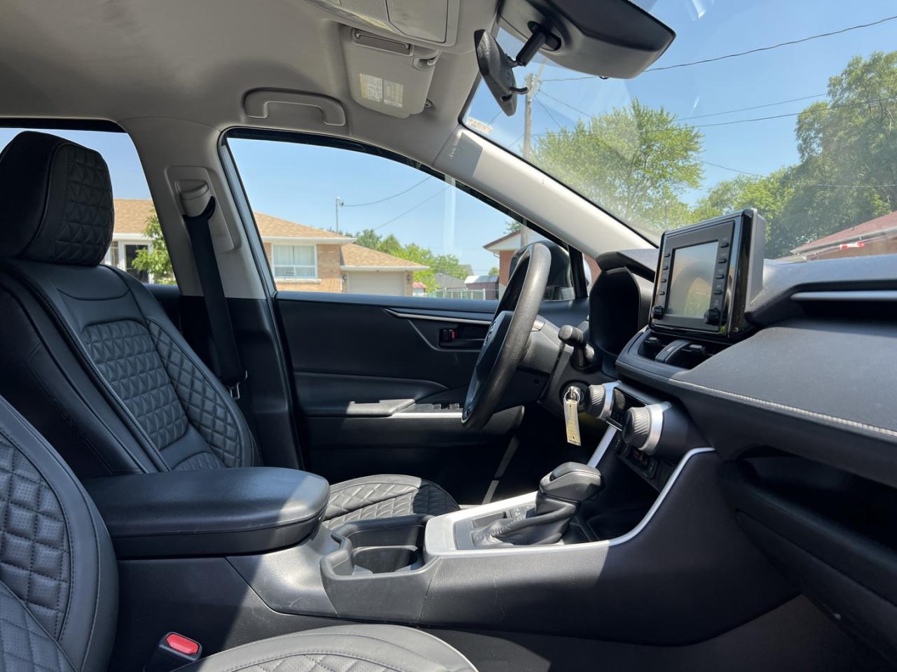 2020 Toyota RAV4 LE AWD - Photo #14