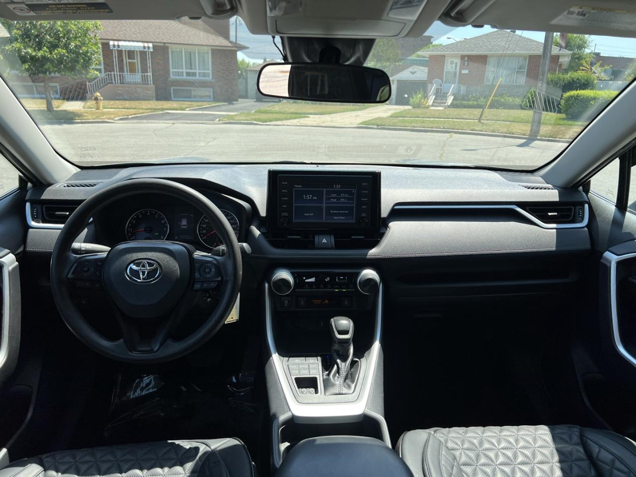 2020 Toyota RAV4 LE AWD - Photo #17