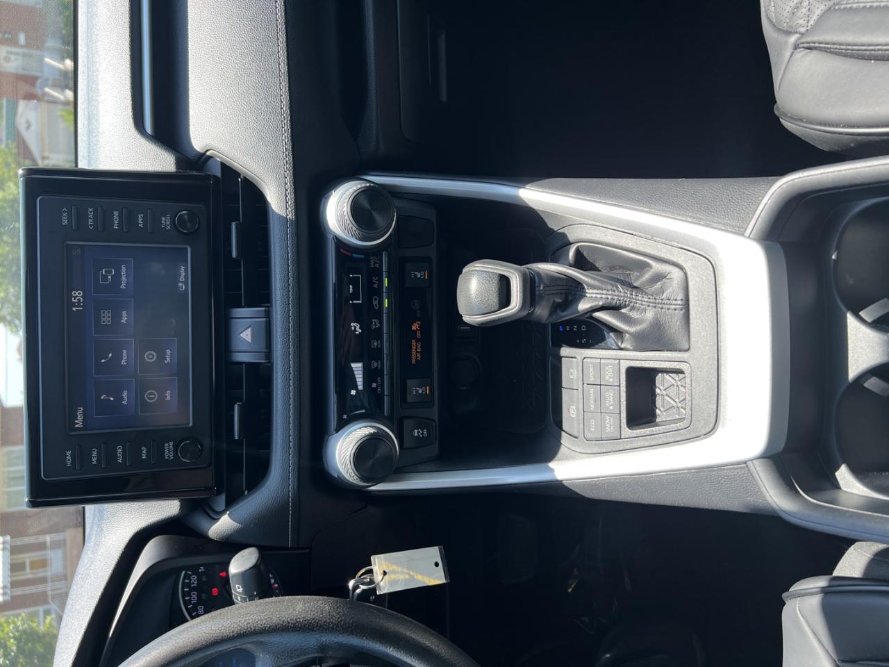 2020 Toyota RAV4 LE AWD - Photo #24