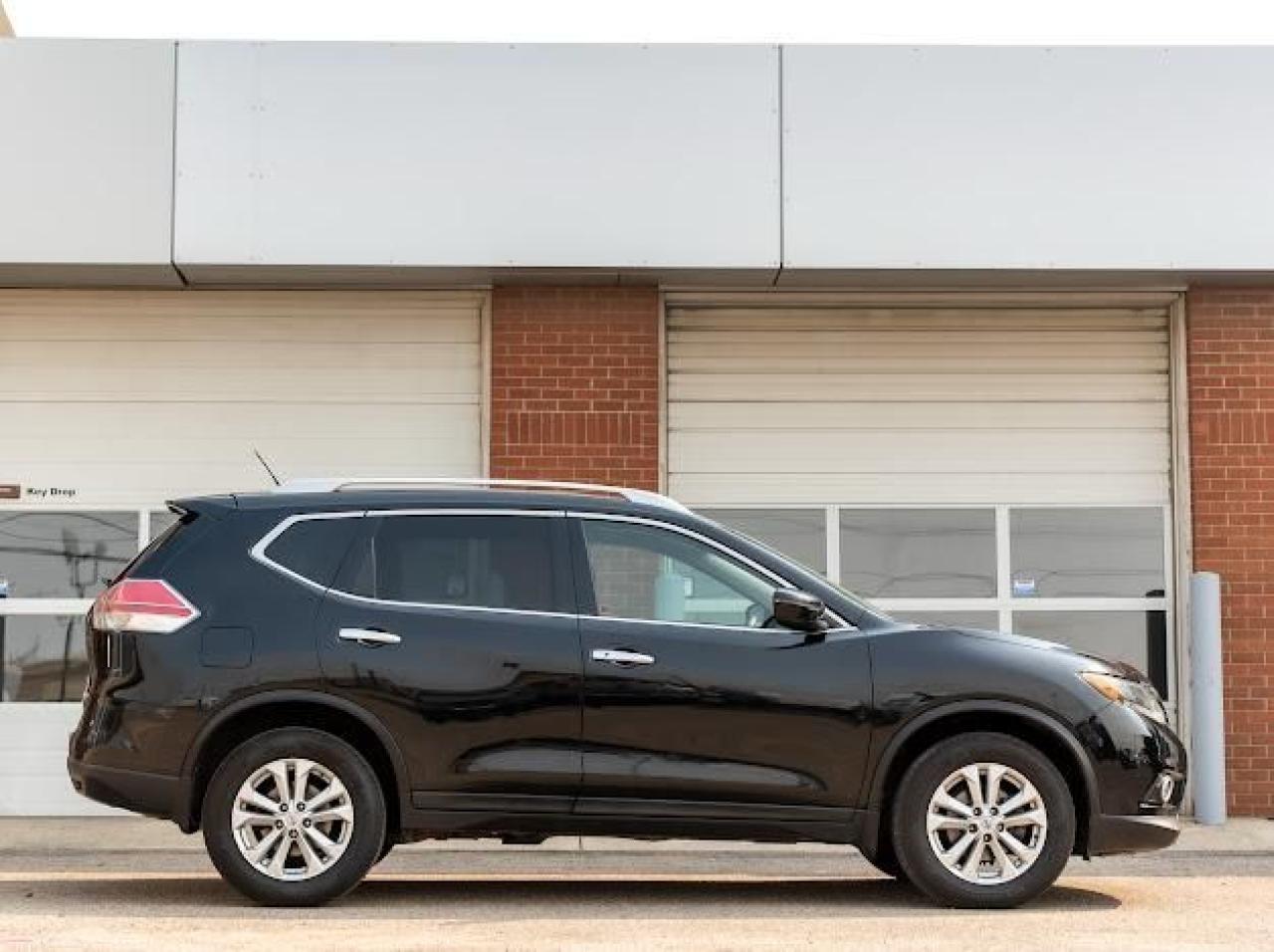 2016 Nissan Rogue AWD 4dr SV - Photo #4