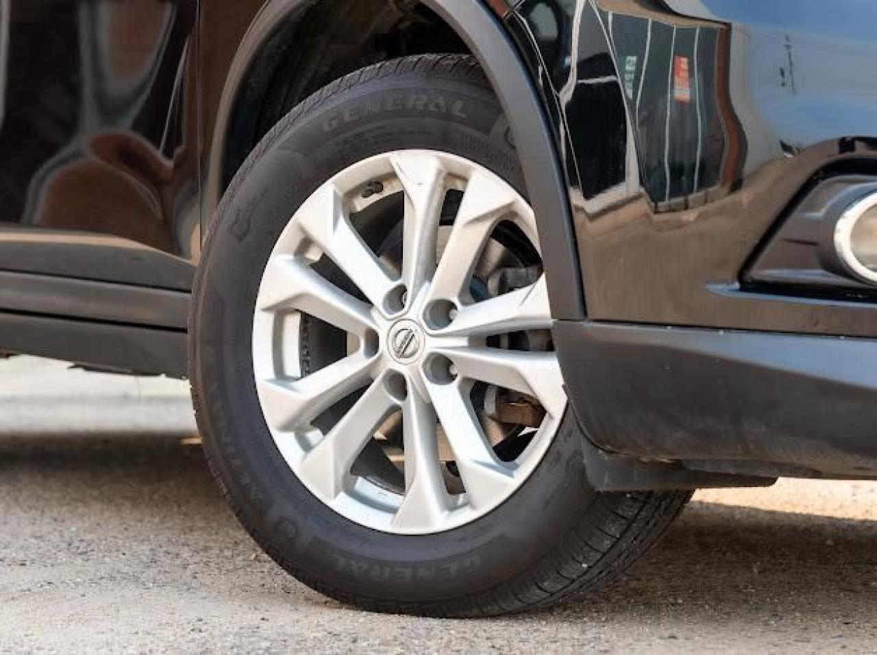 2016 Nissan Rogue AWD 4dr SV - Photo #7