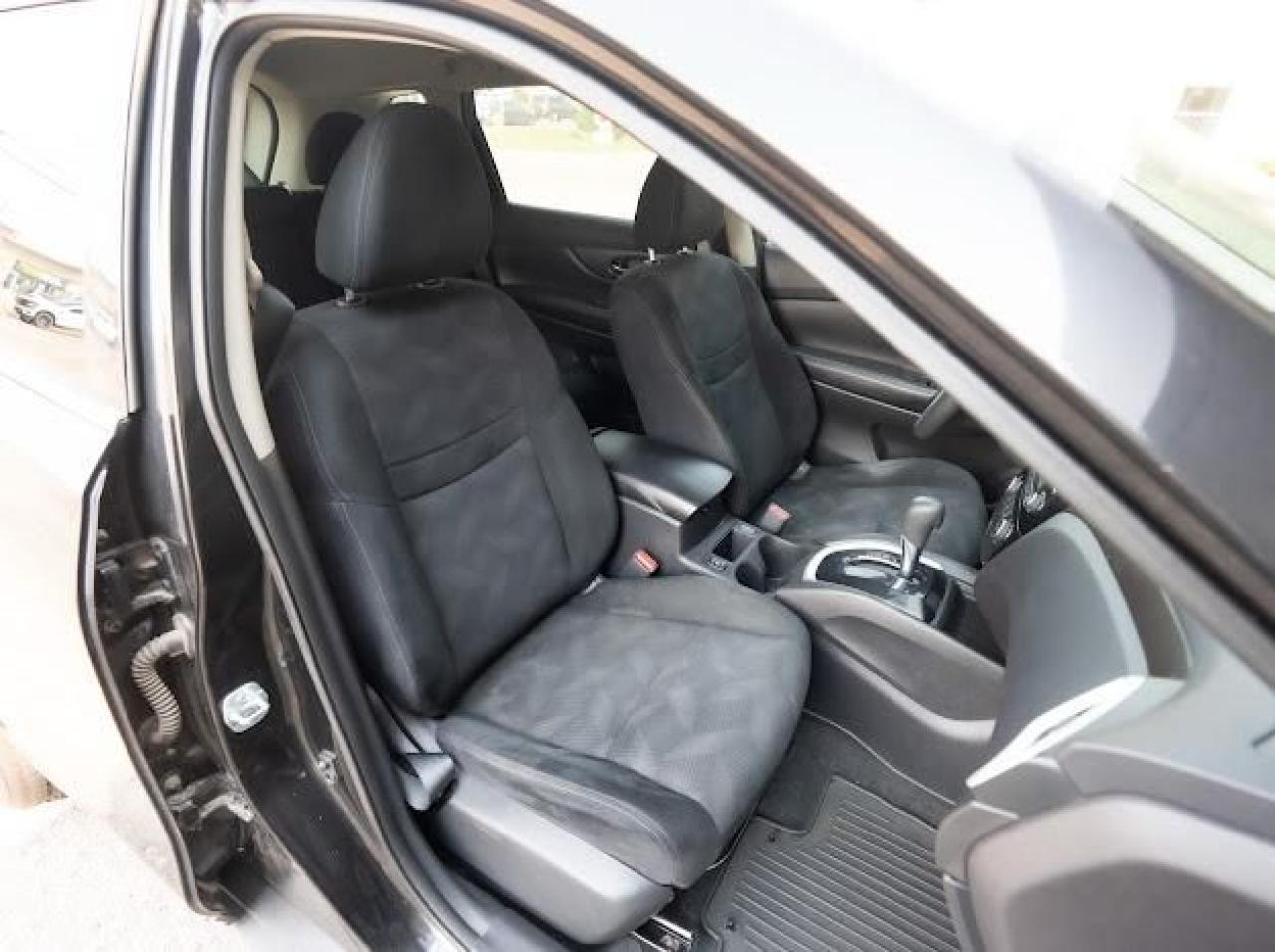 2016 Nissan Rogue AWD 4dr SV - Photo #10