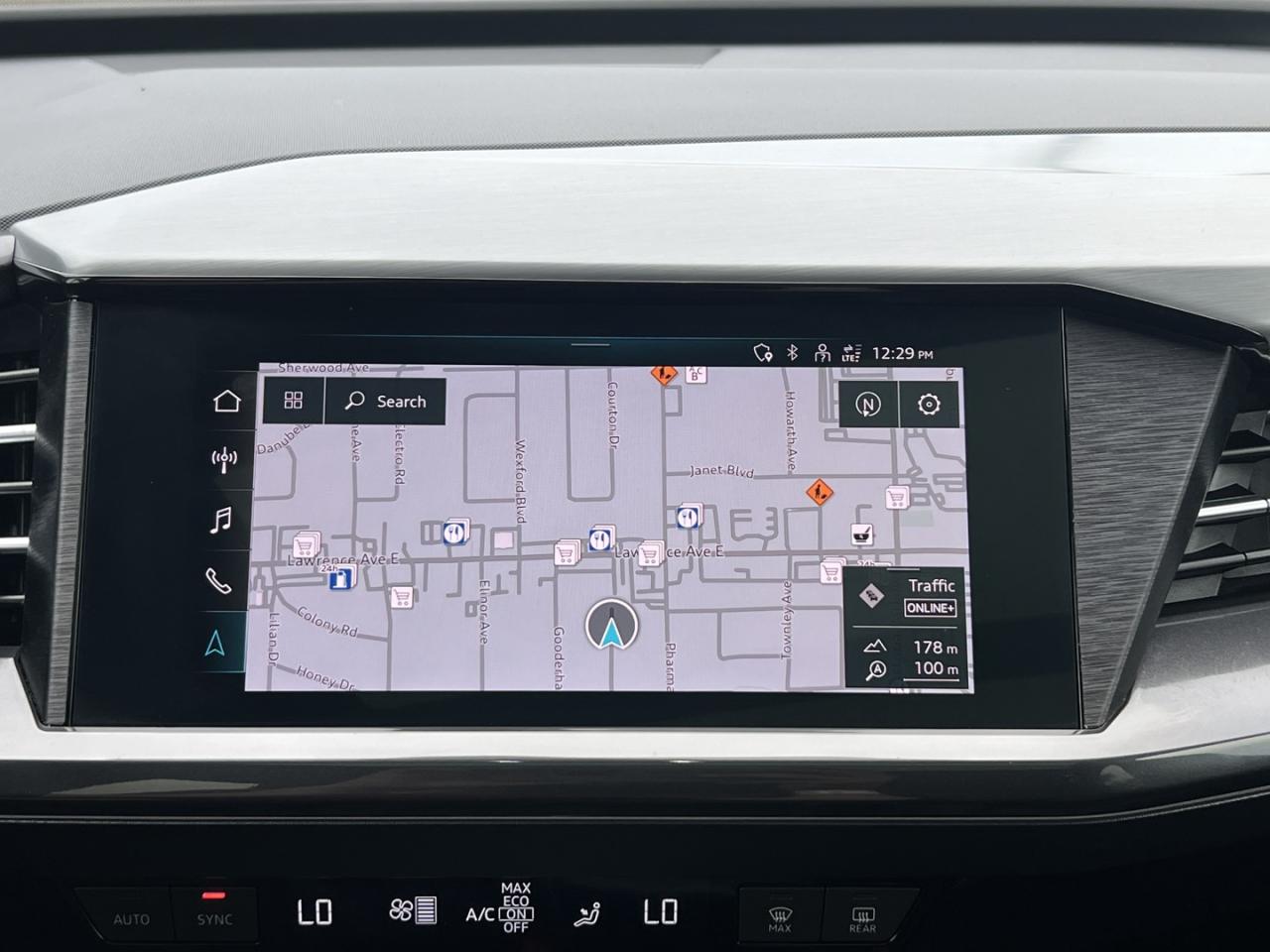 2022 Audi Q4 e-tron PREMIUM PLUS W/50 - Photo #9