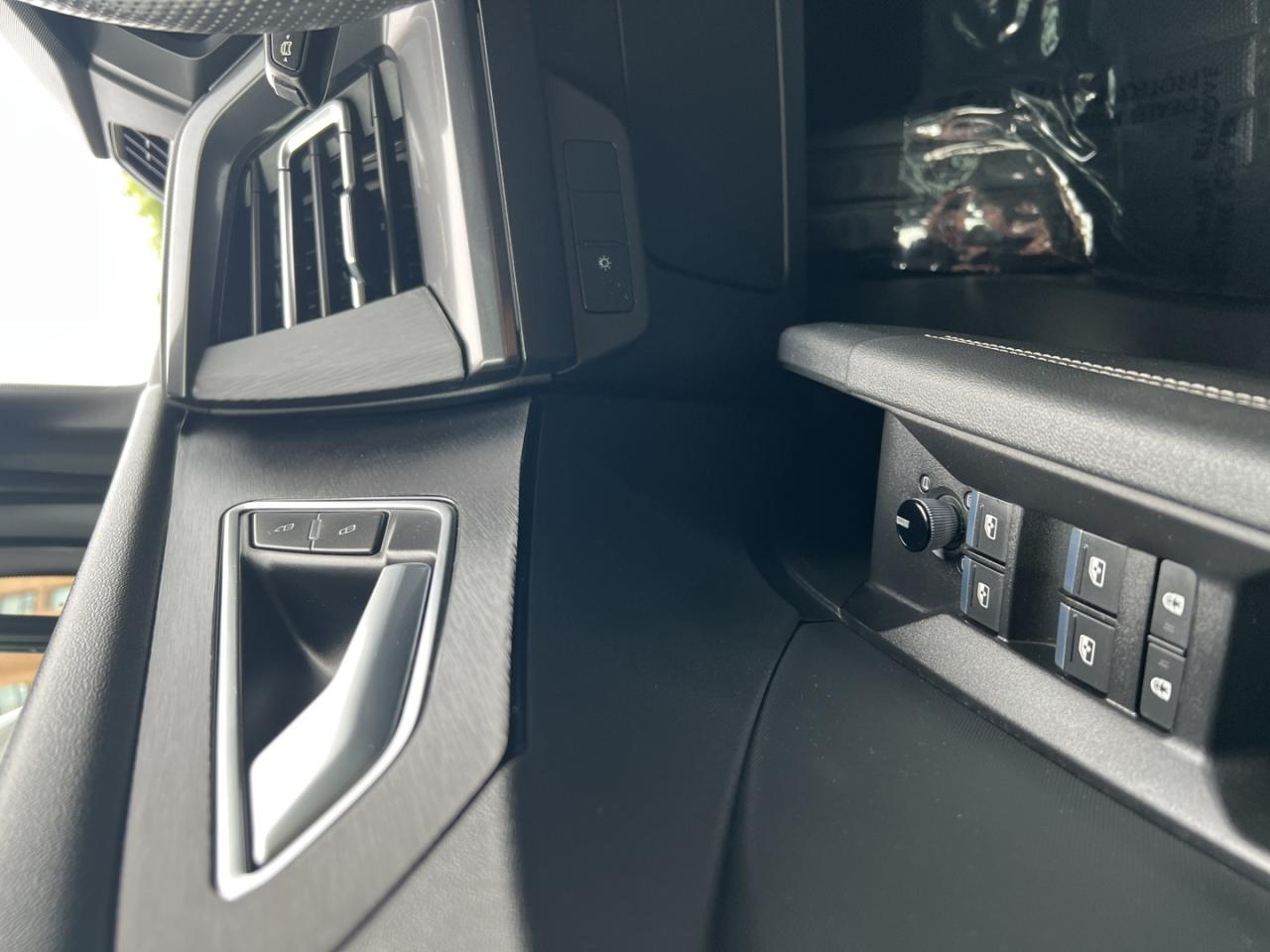 2022 Audi Q4 e-tron PREMIUM PLUS W/50 - Photo #15